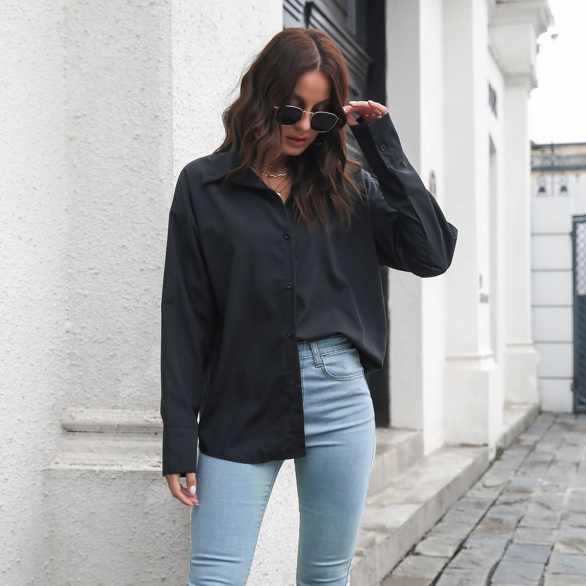 Elegant Blouse with Classic Cut