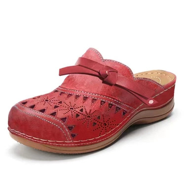 Women's Breathable Clogs with Floral Cutout Design and Anatomical Footbed