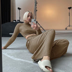 Women's Modern Crop Top and Leggings Set