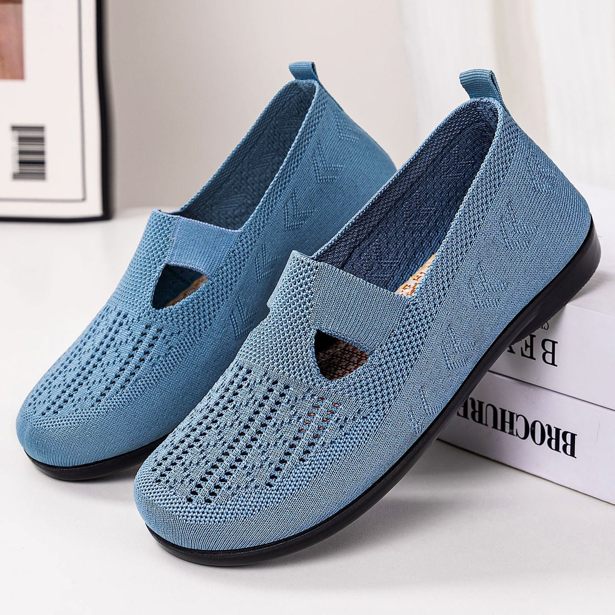 Women's Breathable and Flexible Everyday Shoes with Elastic Entry