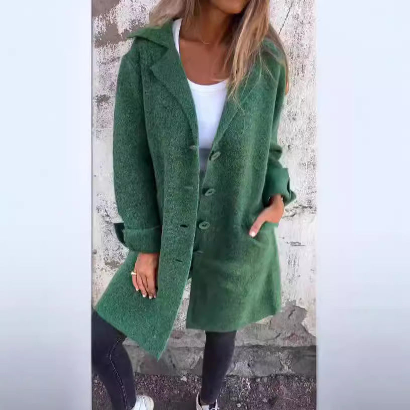 Women's Elegant Wool Coat with Practical Pockets