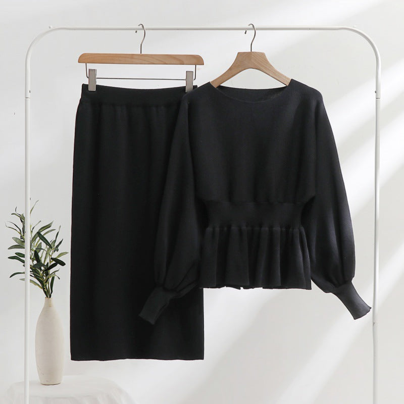 Elegant Knit Ensemble with Ruching and Balloon Sleeves
