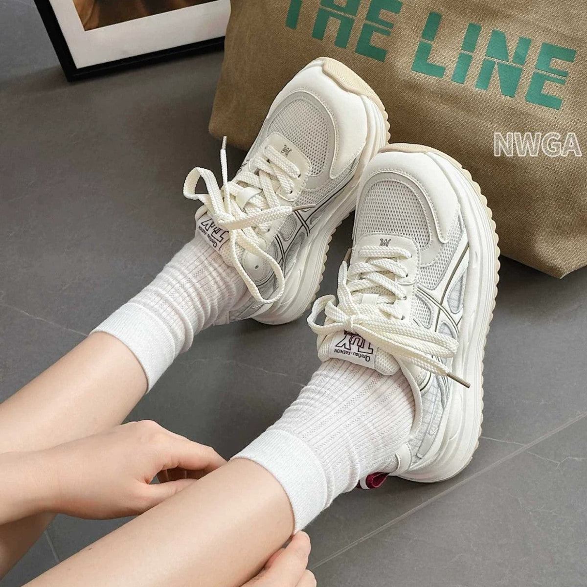 Women's Breathable Mesh Sneakers with Cushioning