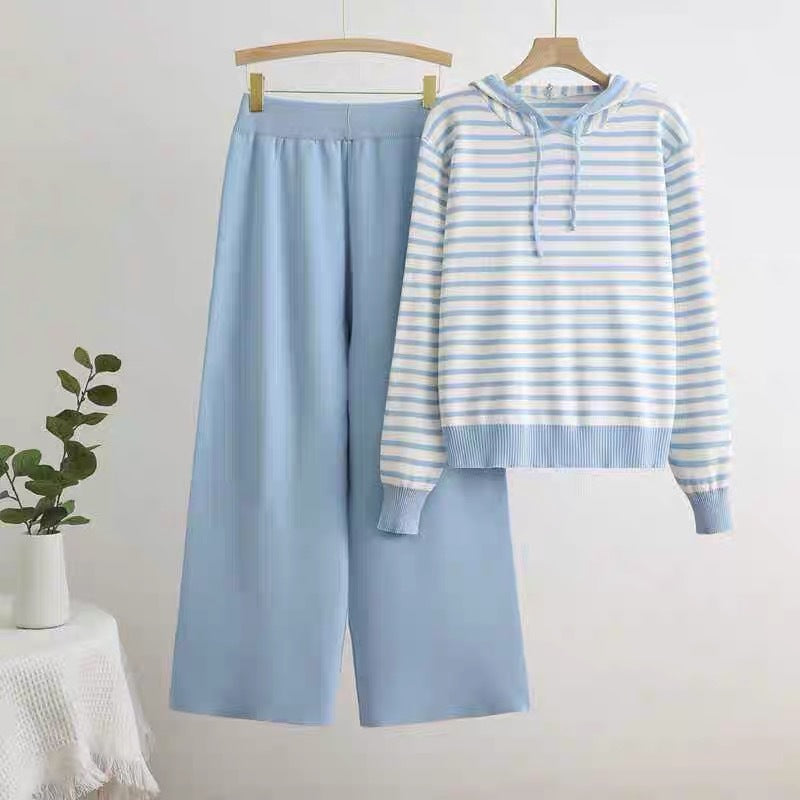 Women's Striped Casual Set with Hood and Wide Cut