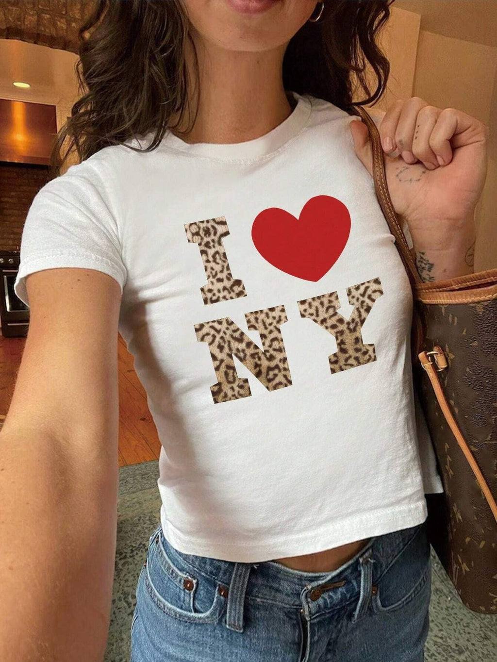 Women's Bear Graphic Crop T-Shirt
