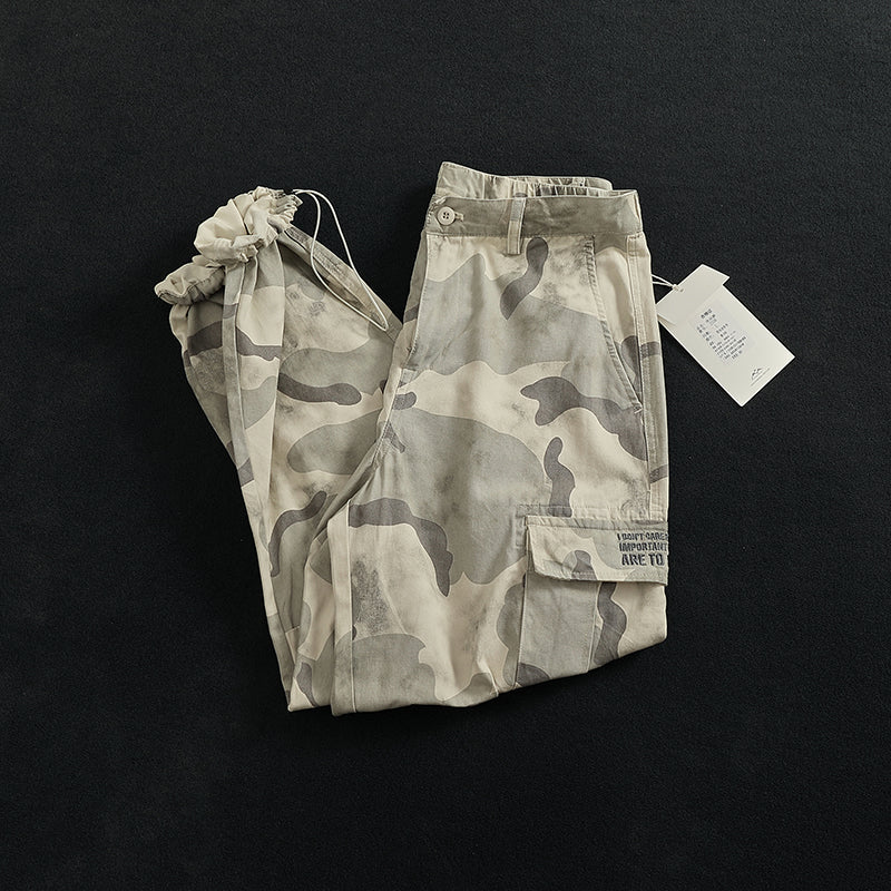 Women's Cargo Pants with Versatile Pockets and Modern Camouflage Design