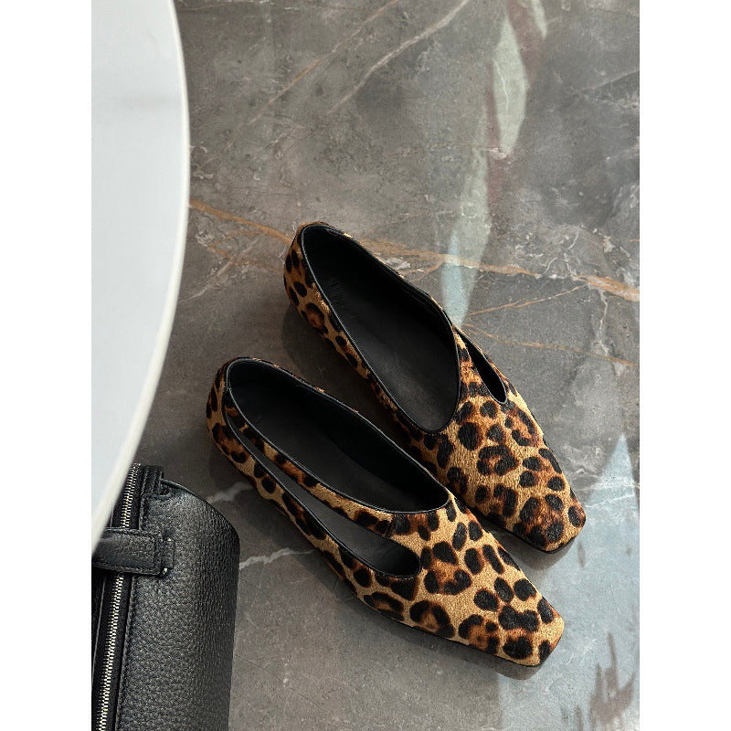 Women's Ballet Flats with Elegant Animal Print and Smooth Inner Padding