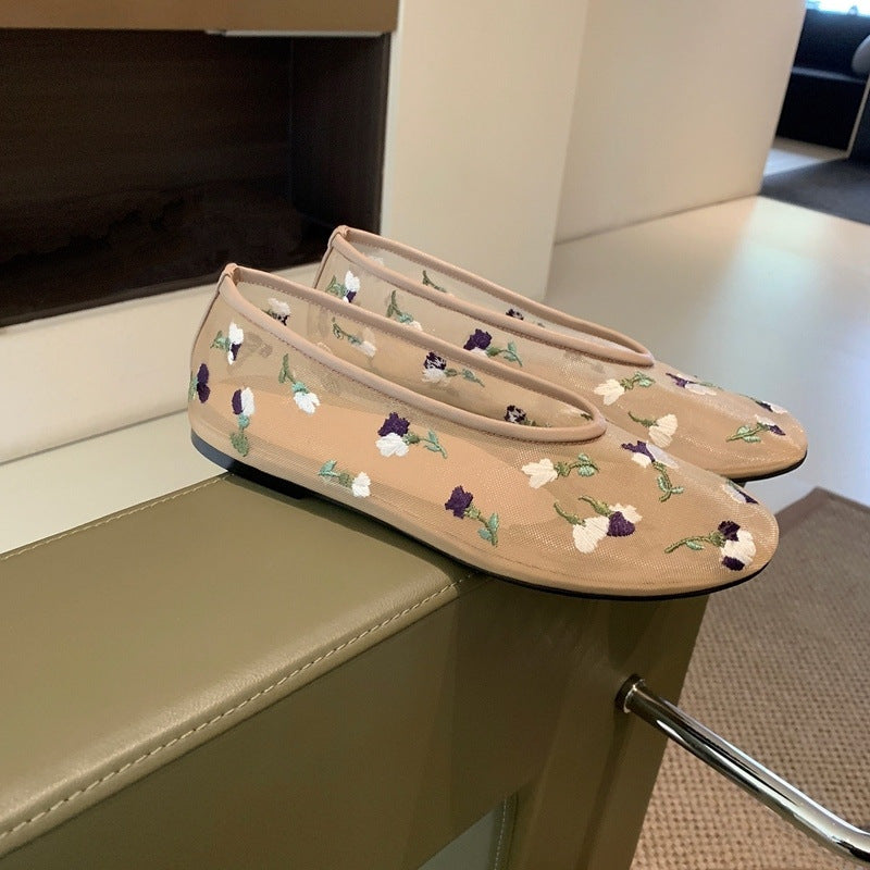 Women's Ballet Flats with Floral Embroidery and Flexible Comfort
