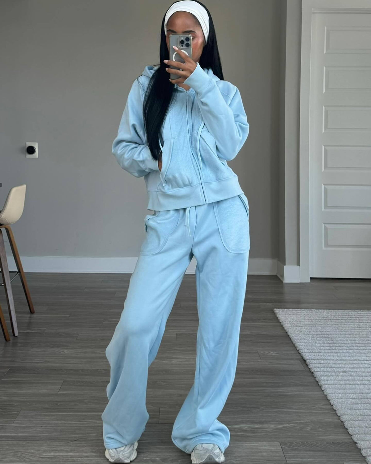 Women's Casual Hoodie and Leisure Pants Set