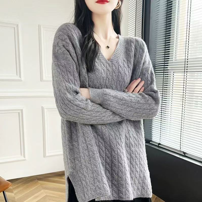 Women's Chunky Knit Sweater with V-Neck and Casual Fit