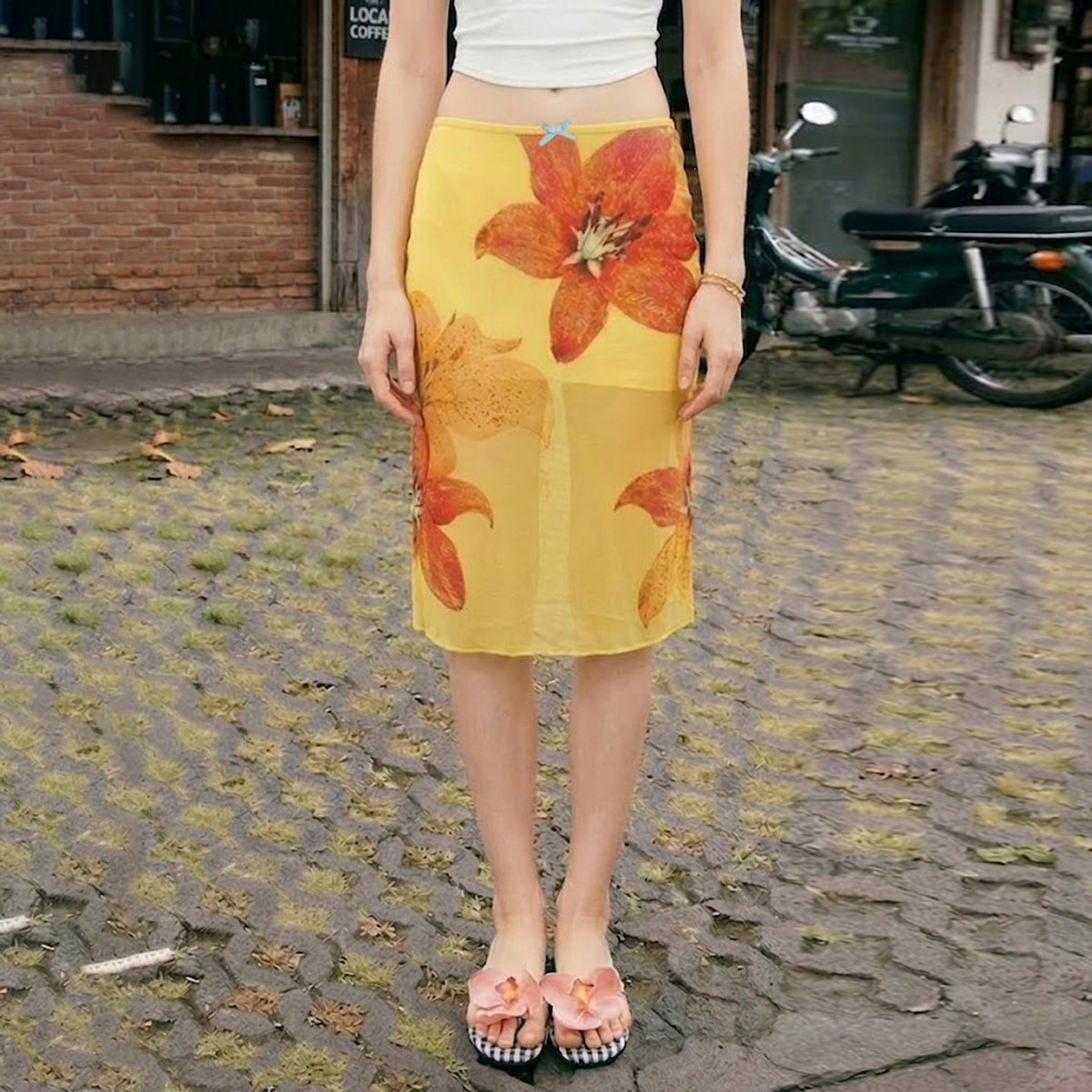 Women's Midi Skirt with Floral Chiffon and Elastic Waistband