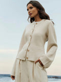 Women's Elegant Cardigan with Button Details and Practical Pockets