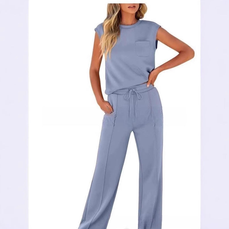 Women's Comfortable Lounge Set with Wide Cut and Fashionable Details