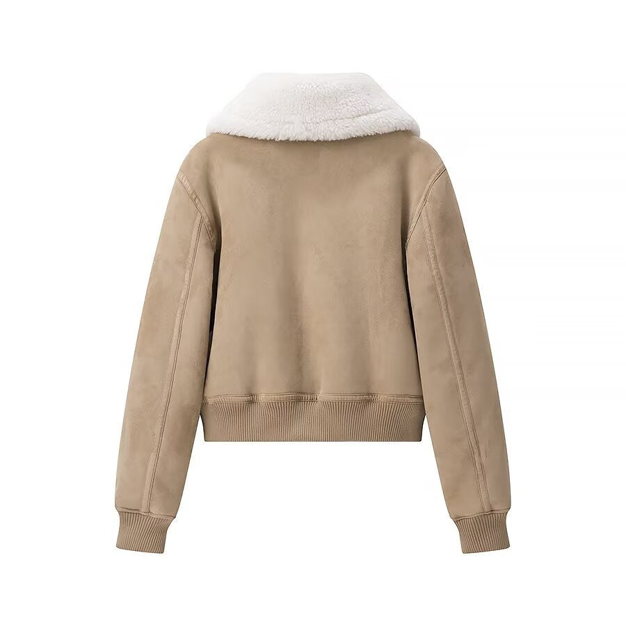 Elegant Quilted Jacket with Soft Faux Fur Collar and Practical Pockets