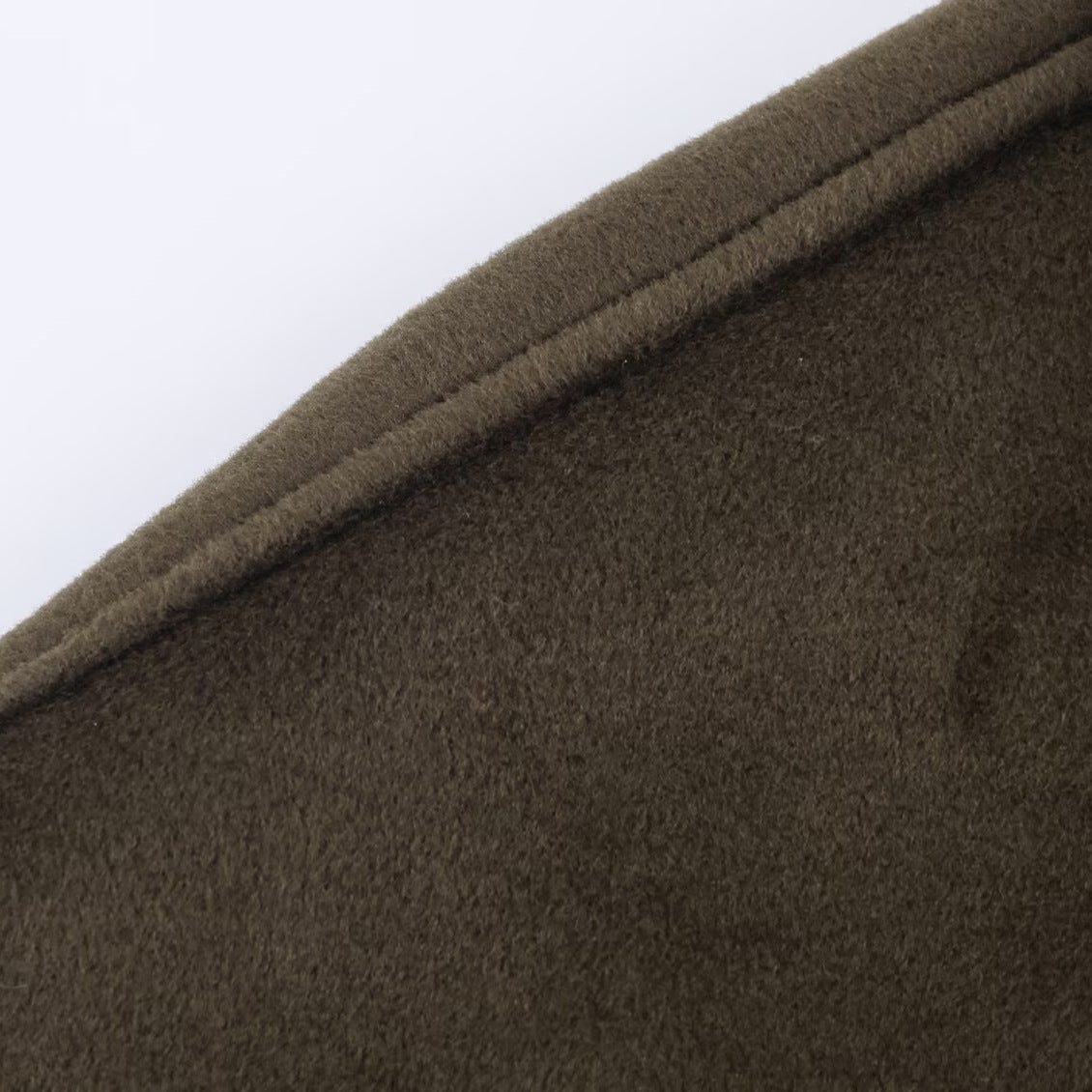 Elegant Oversized Coat with Detachable Faux Fur Collar