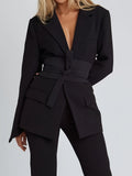 Women's Elegant Blazer with Tailored Cut and Belt