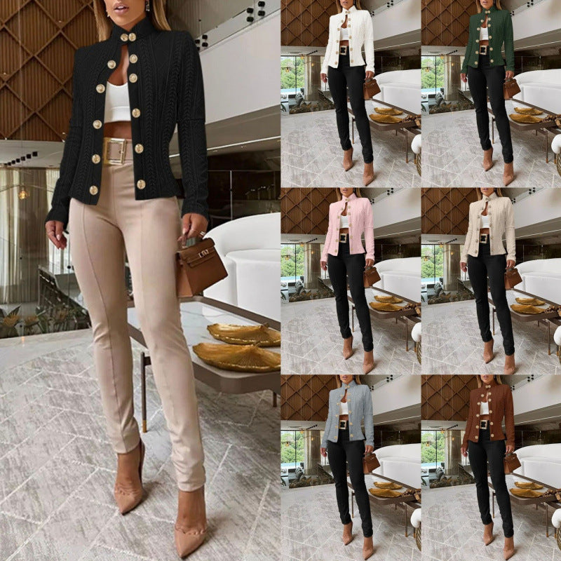 Elegant Knit Cardigan with Decorative Buttons