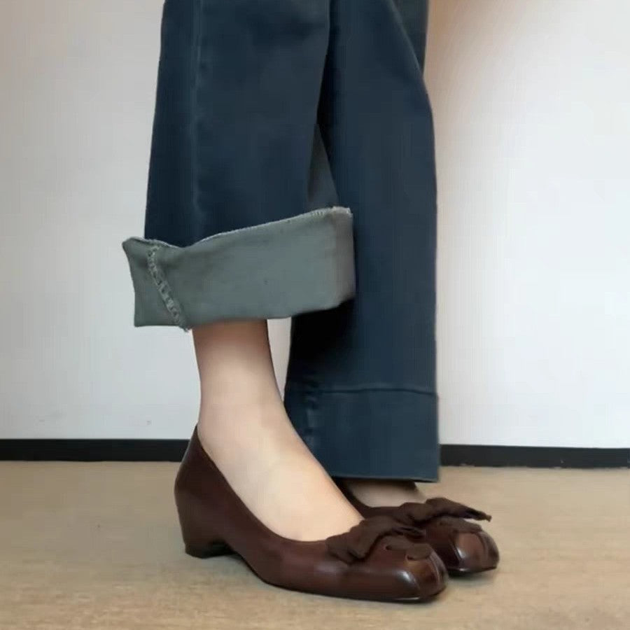 Women's Ballet Flats with Decorative Bow and Elegant Heel