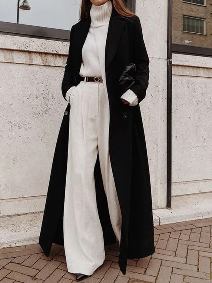 Elegant Women's Double-Breasted Coat with Deep Pockets