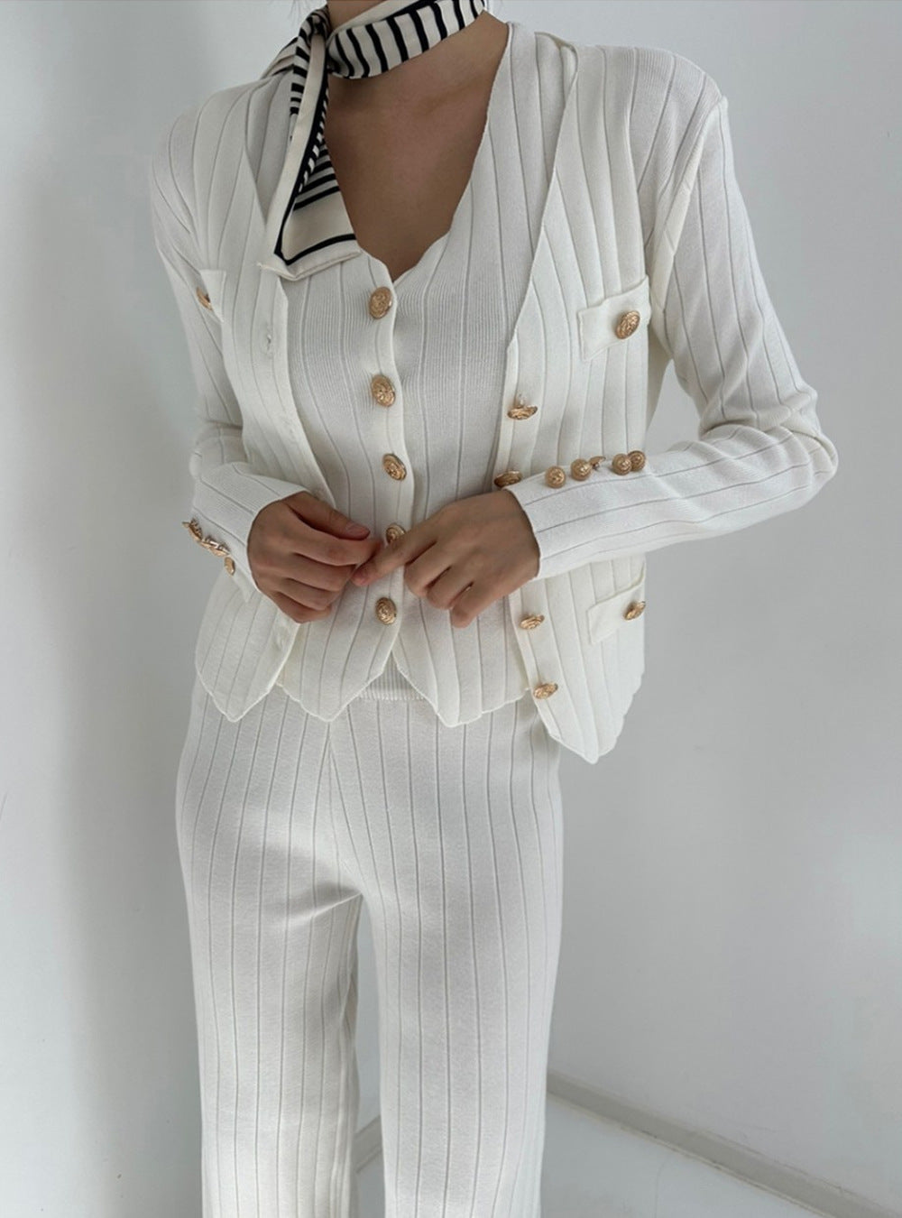 Women's Elegant Knitted Ensemble with Button Details