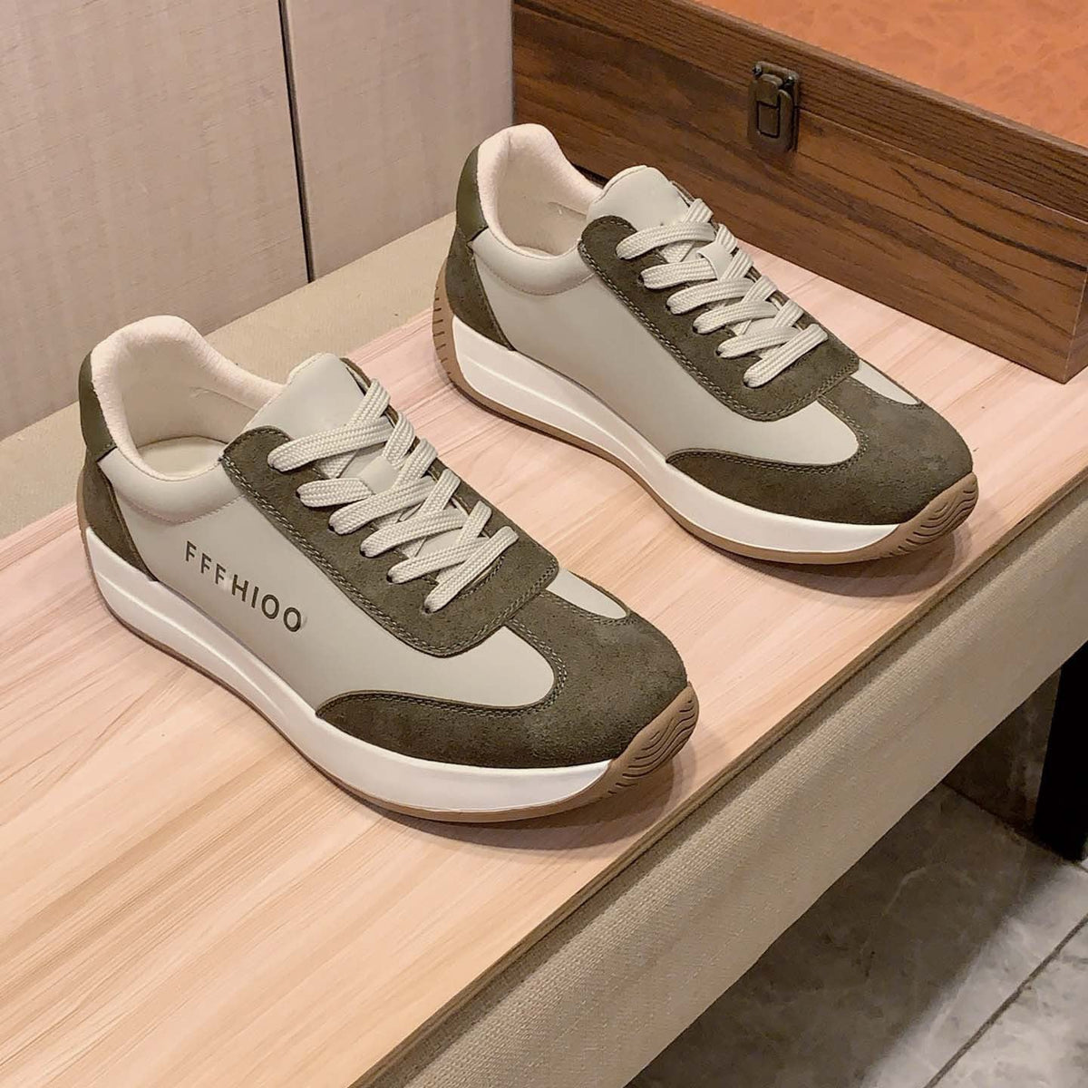 Women's Breathable Lifestyle Sneakers with Non-Slip Sole