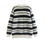 Cozy Women's Knit Cardigan with Modern Striped Pattern