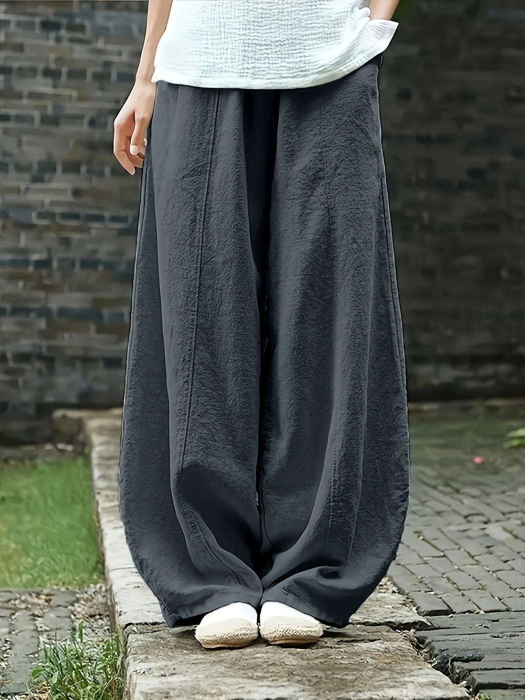Elegant Palazzo Pants with Comfortable Fit and Loose Cut