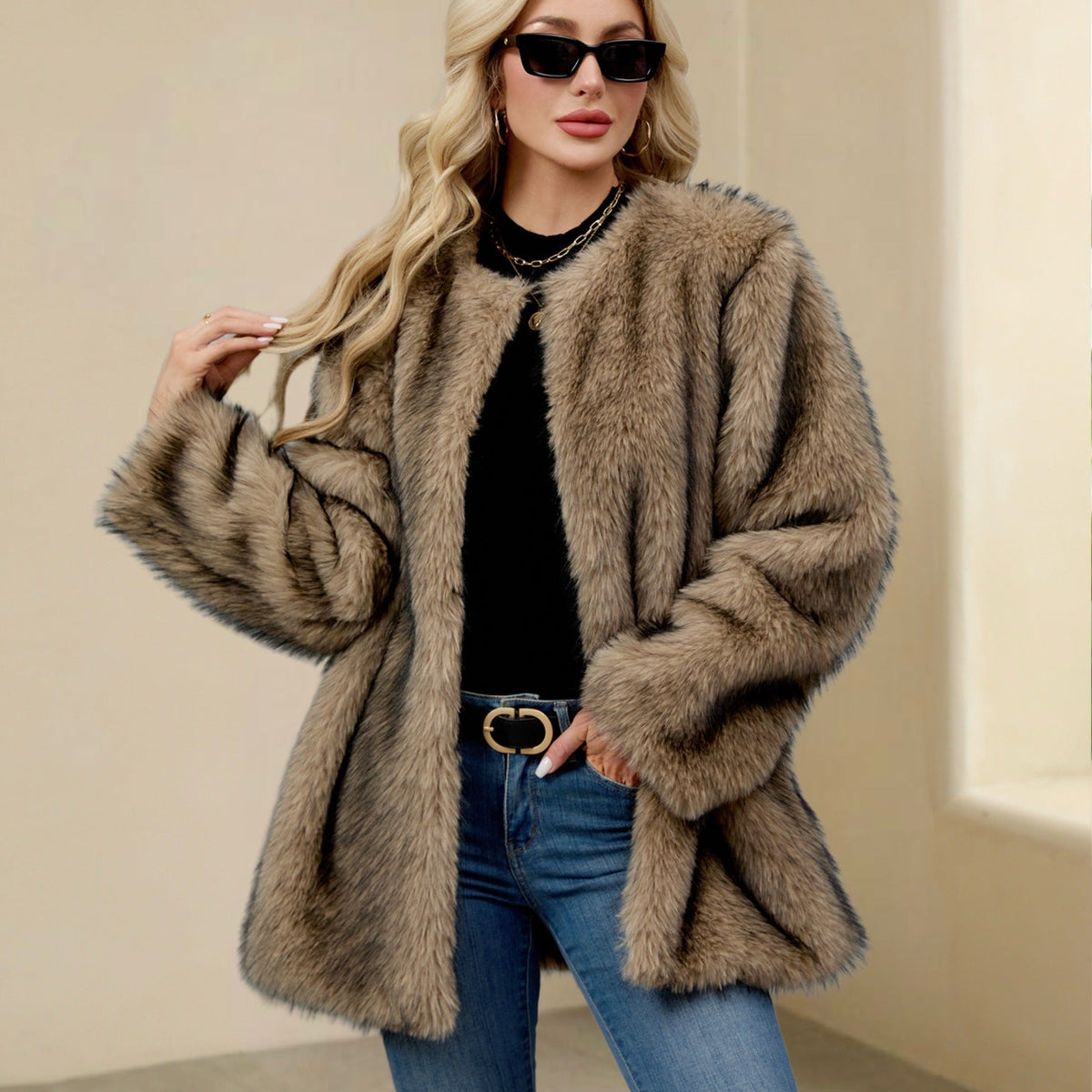 Women's Luxury Wide-Cut Faux Fur Cape