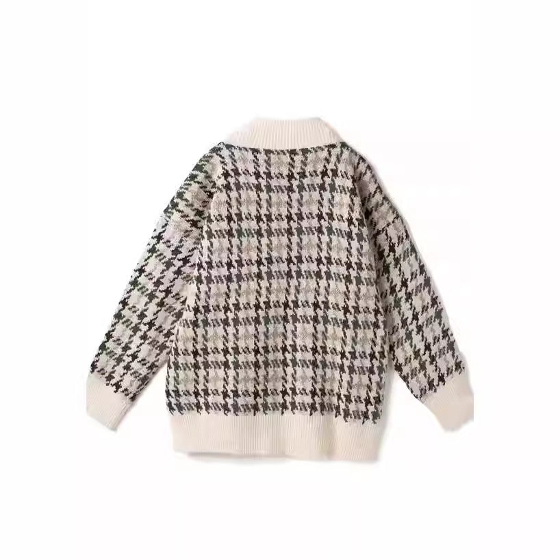 Women's Patterned Cardigan with Button Placket and V-Neck