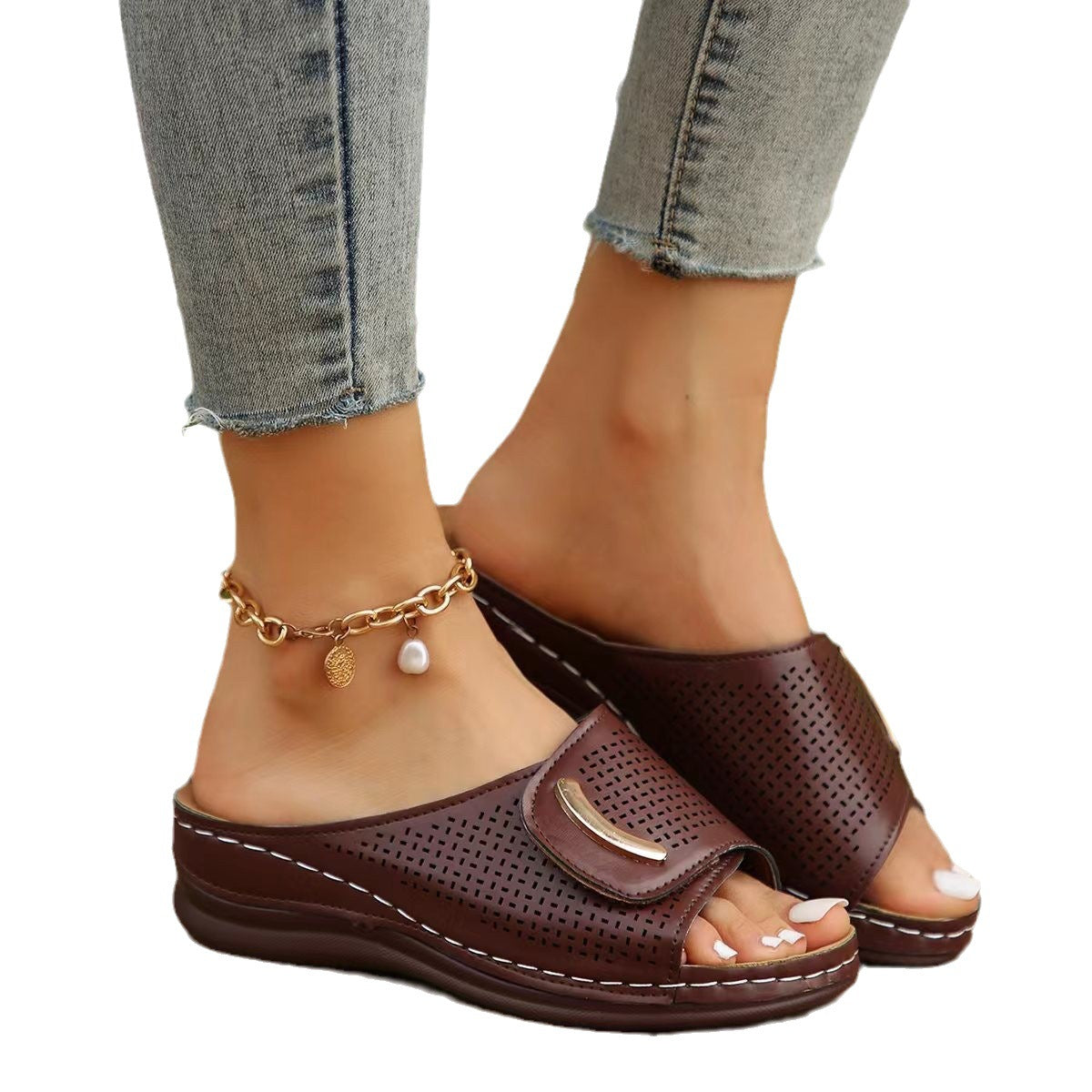 Women's Breathable and Elegant Slide Sandals with Fashionable Perforation