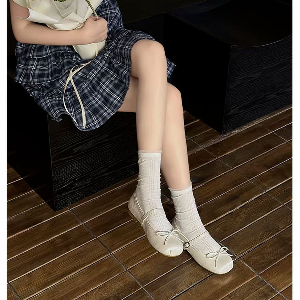 Women's Ballet Flats with Elegant Shine and Playful Bow Detail