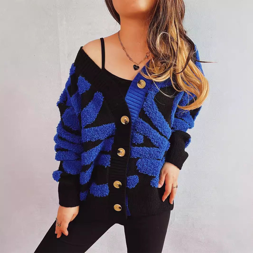 Women's Chunky Knit Cardigan with Pattern Mix and Elegant Button Details