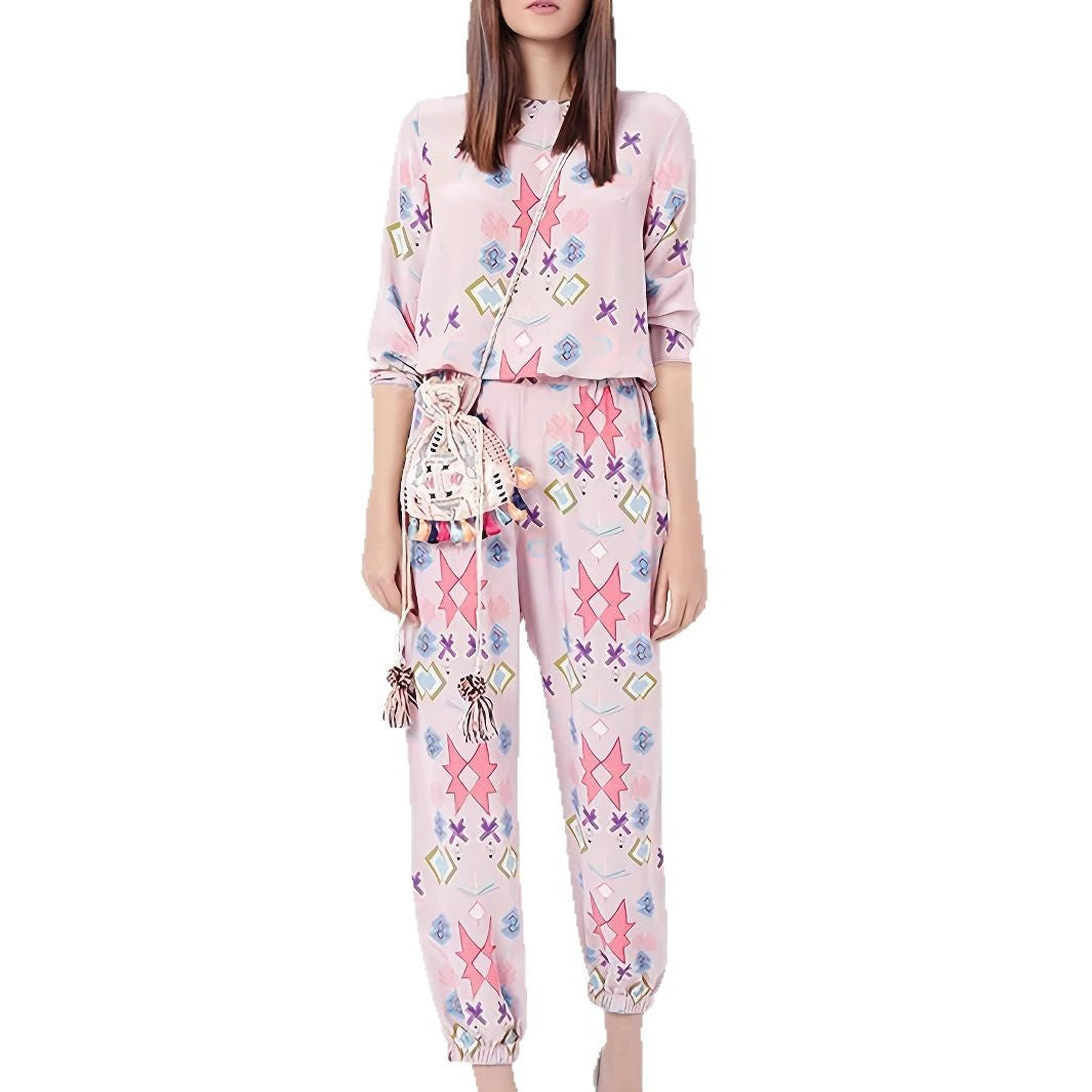 Women's Casual Jogging Suit with Modern Pattern