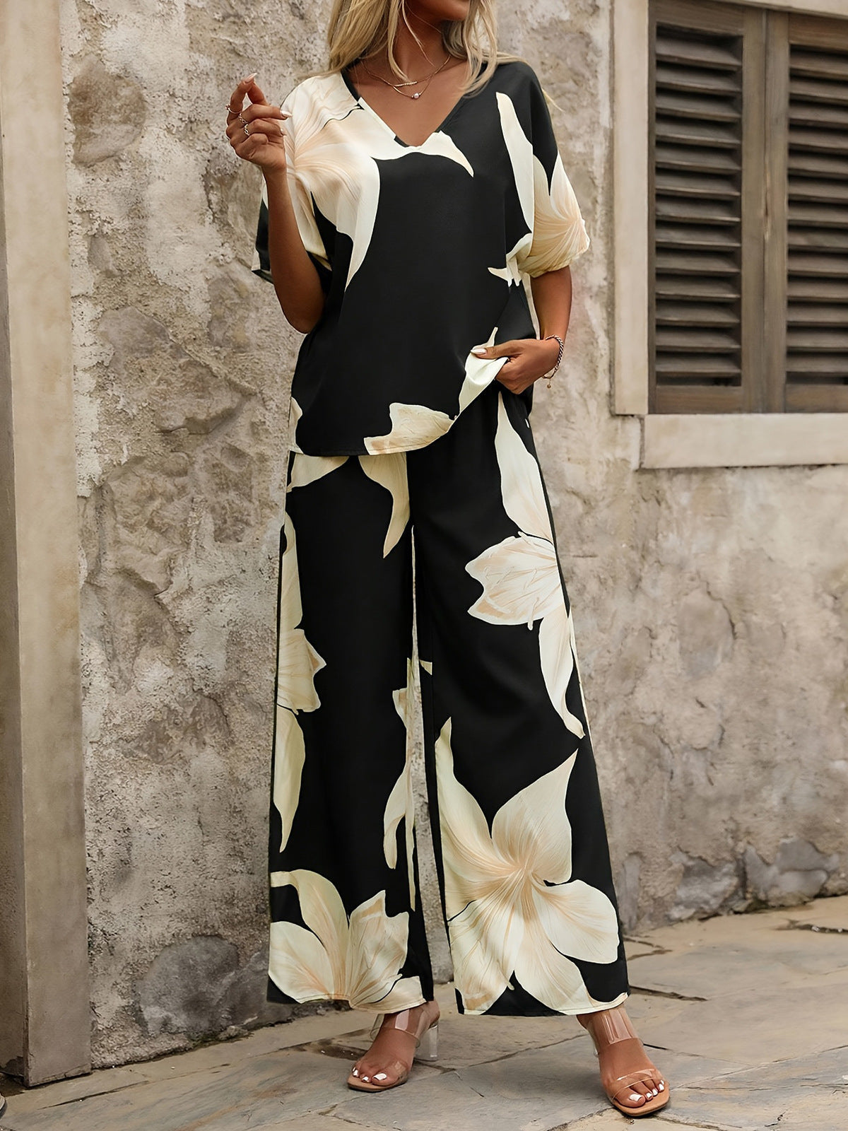 Women's Airy Ensemble with Flowing Cut and Floral Design