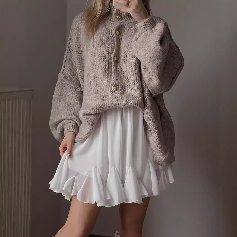 Women's Chunky Knit Sweater with Voluminous Sleeves and Comfortable Fit