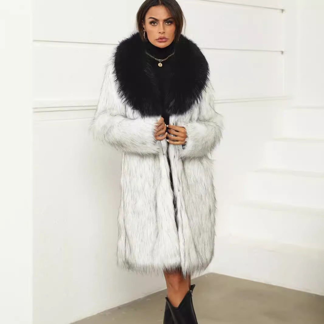 Women's Luxurious Faux Fur Coat with Voluminous Collar