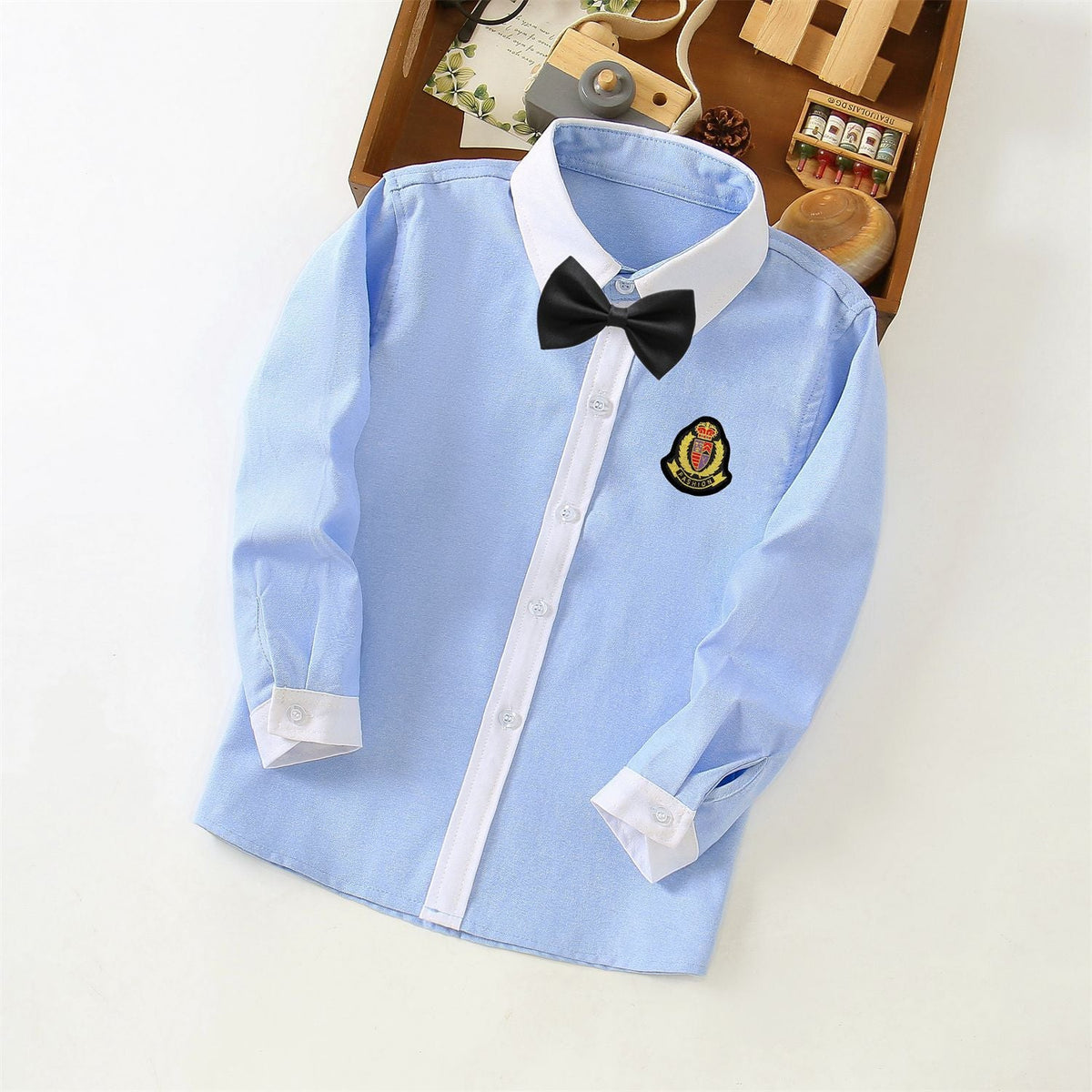 Elegant Shirt with Contrast Cuffs