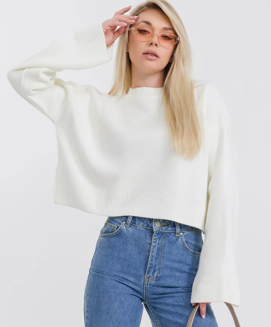 Women's Cropped Knit Sweater with Voluminous Sleeves and Crew Neck