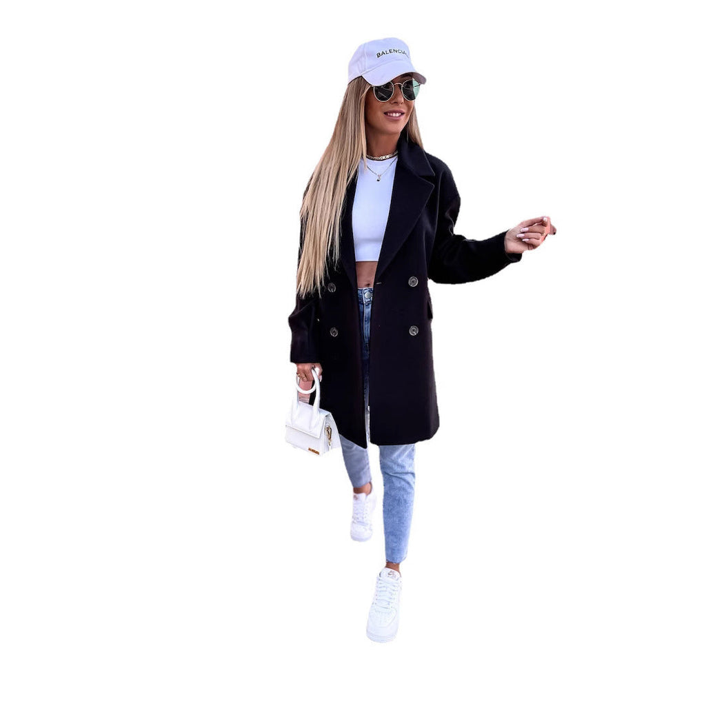Women's Elegant and Structured Double-Breasted Coat