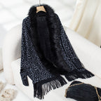 Women's Elegant Knit Poncho with Faux Fur Collar and Fringed Hem