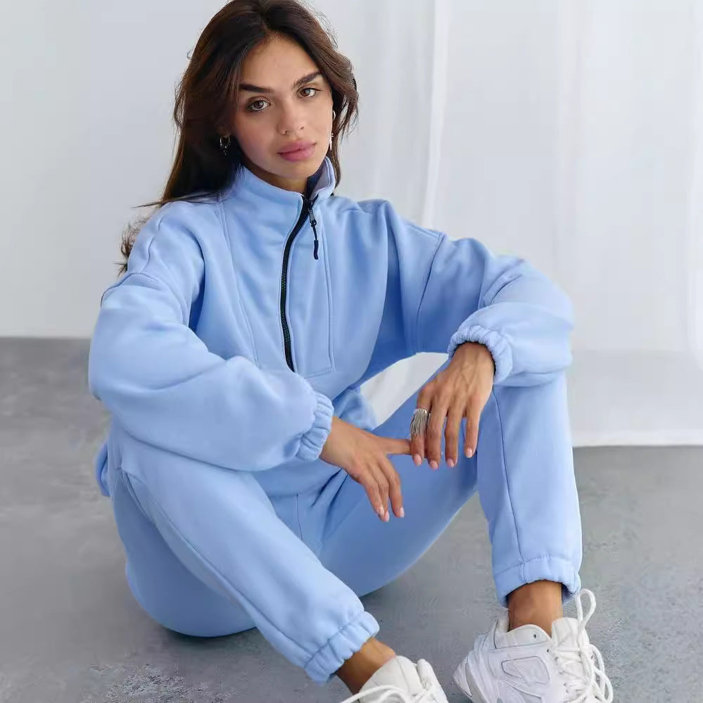 Women's Athleisure Two-Piece Set Made of Thick French Terry with a High Collar, Half Zipper, and Drawstring Pants