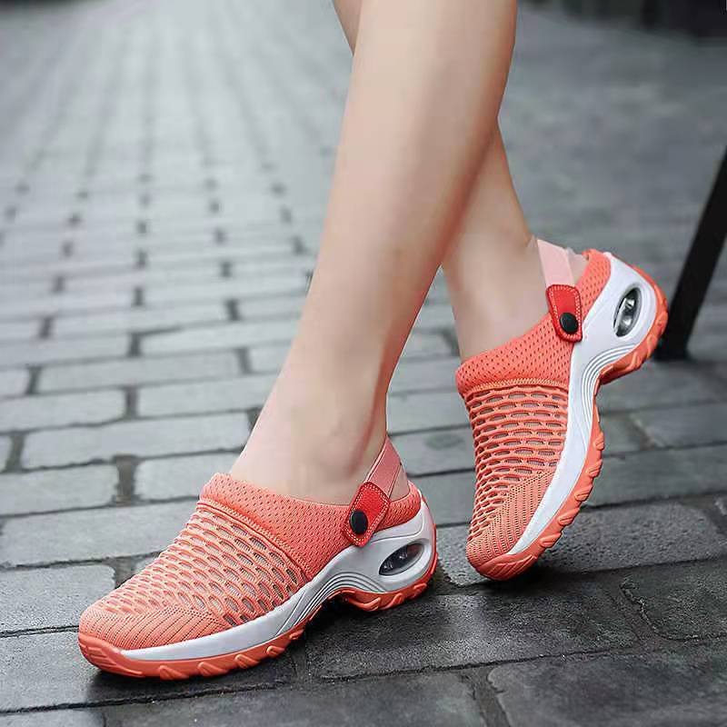Women's Breathable Clogs with Comfortable Strap