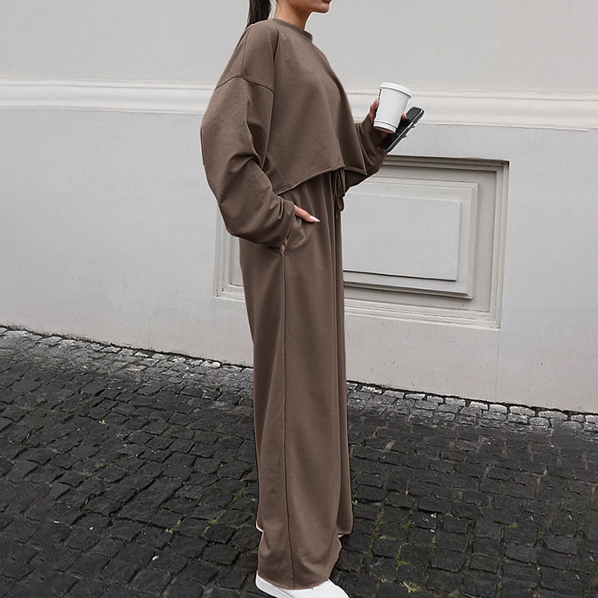 Women's Comfortable Cropped Sweatshirt and Wide Pants Set