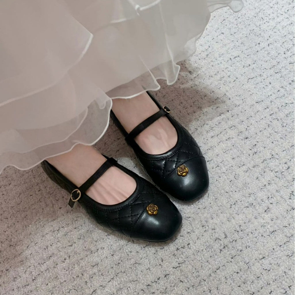 Women's Ballet Flats with Elegant Strap