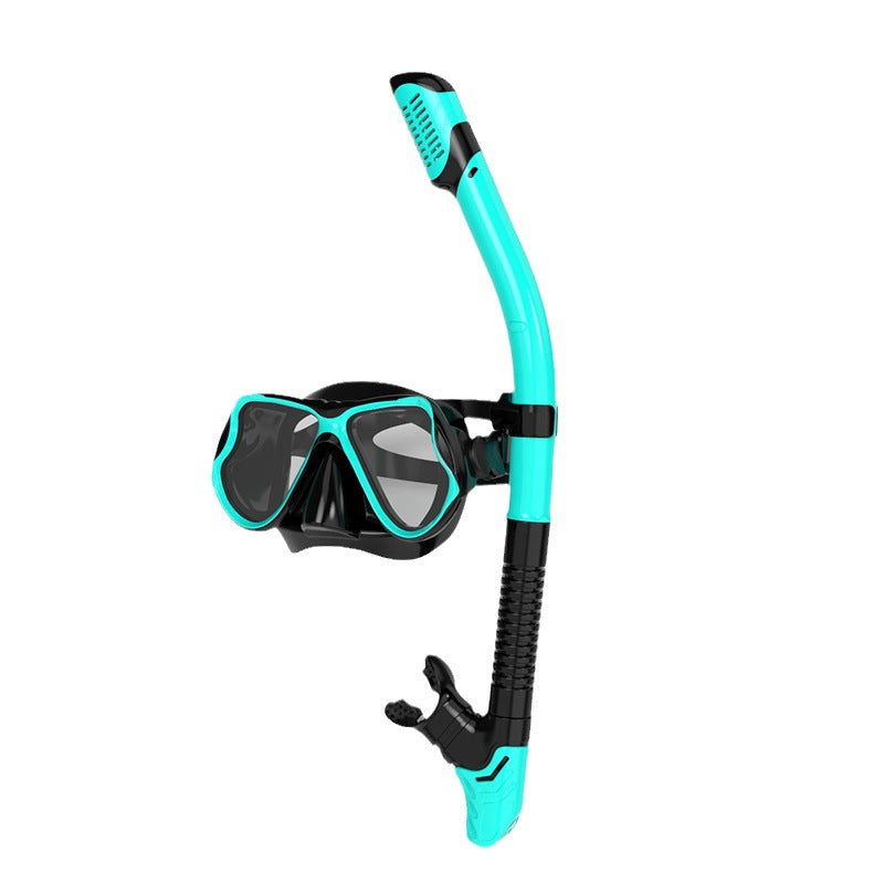 Snorkel mask with ergonomic fit and innovative breathing technology