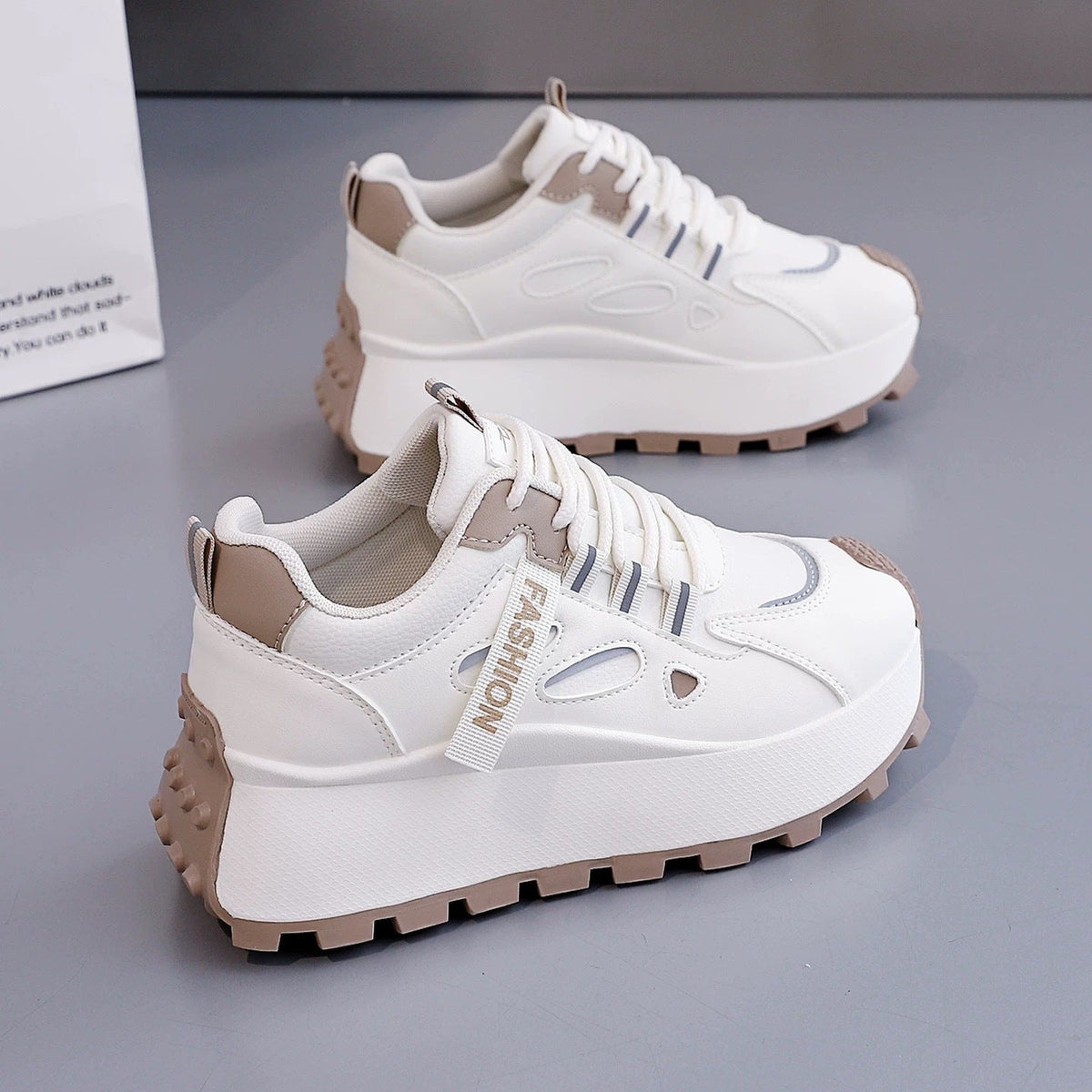 Women's Comfortable Chunky Sneakers with Non-Slip Sole