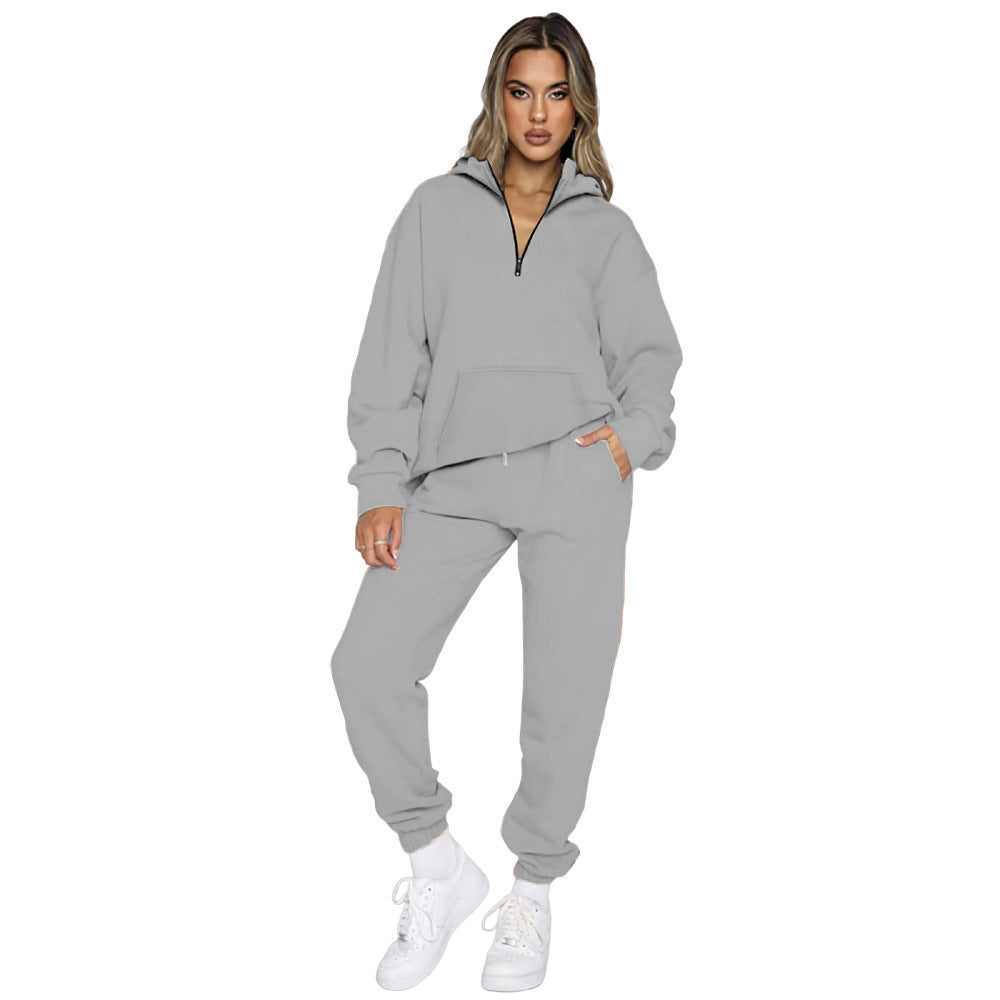 Women's Cozy Two-Piece Sweatsuit with Half-Zip and Practical Pockets