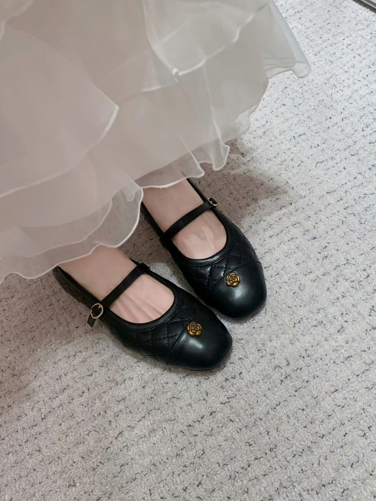 Women's Ballet Flats with Elegant Strap