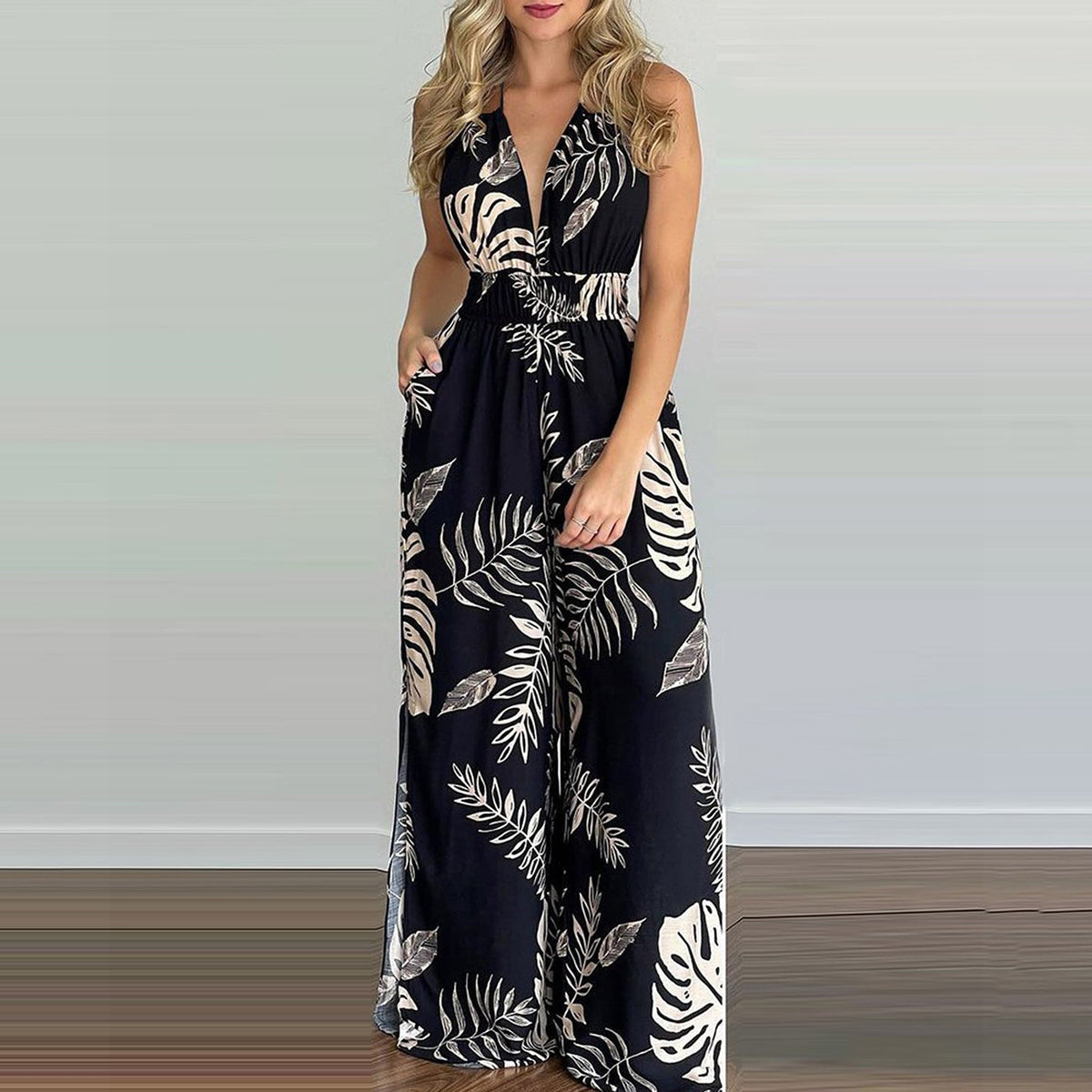 Elegant Jumpsuit with Spaghetti Straps and High Side Slits