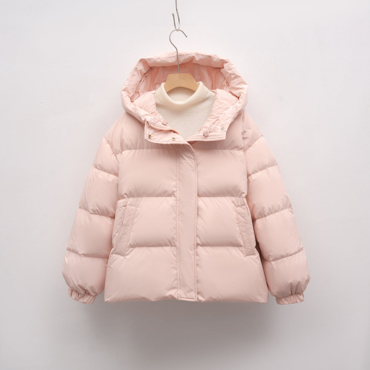 Women's Fashionable Winter Jacket with Voluminous Puff Sleeves